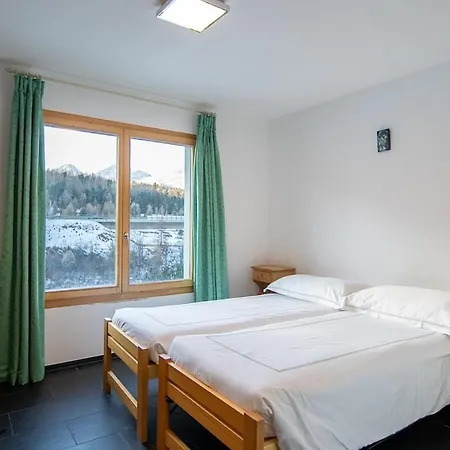 A Saint Moritz With Sauna Privata בקתה