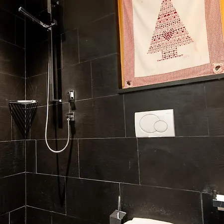 בקתה A Saint Moritz With Sauna Privata פונטרסינה